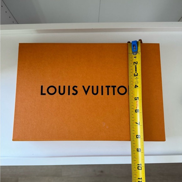 New ⭐️Louis Vuitton⭐️ Storage Gift Orange Box with Ribbon 12”x8”x2.5” - Picture 3 of 5